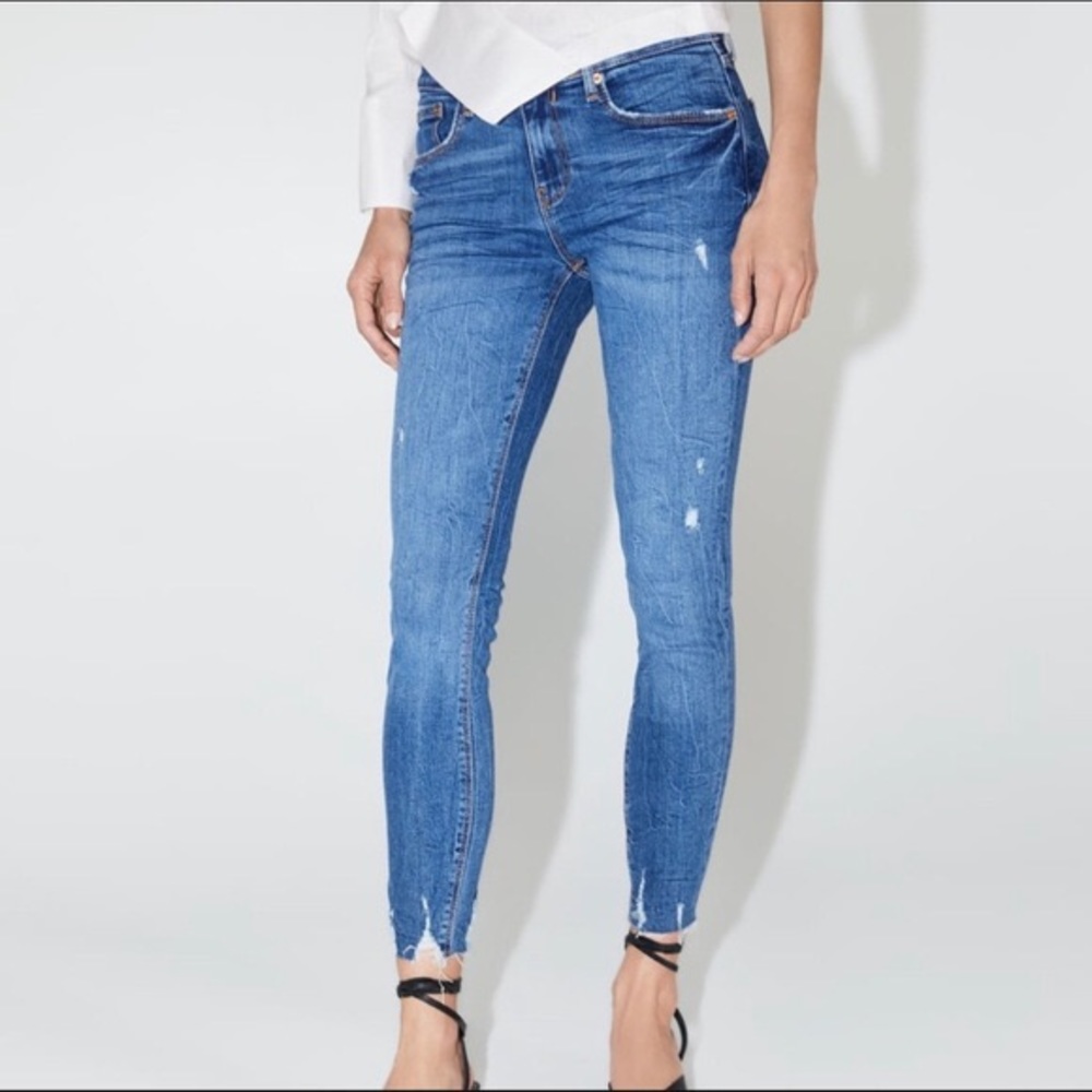 NWOT Zara Island Blue Ripped Skinny Jeans